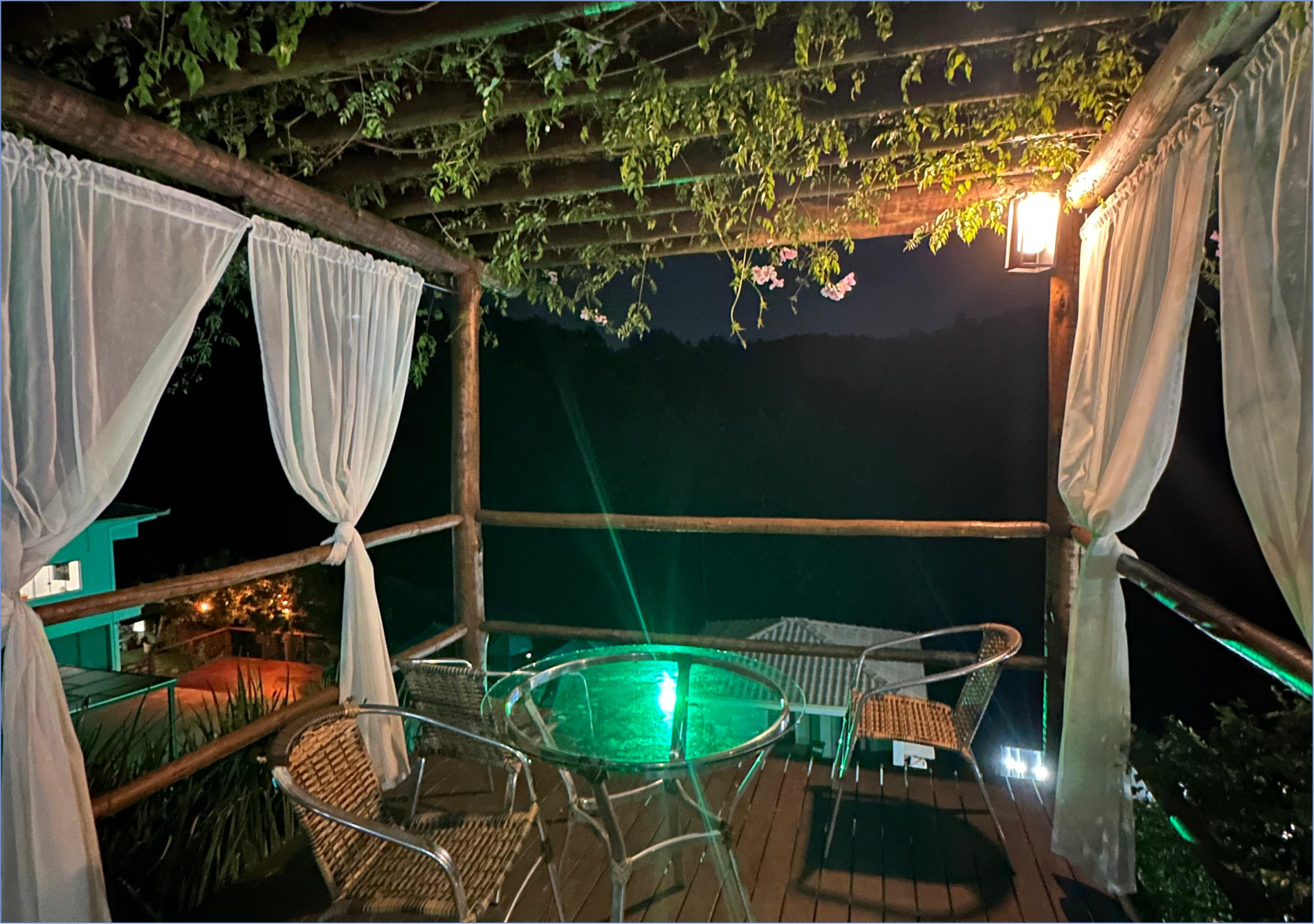 PousadaMarMineiroEmMacacosMG_po1