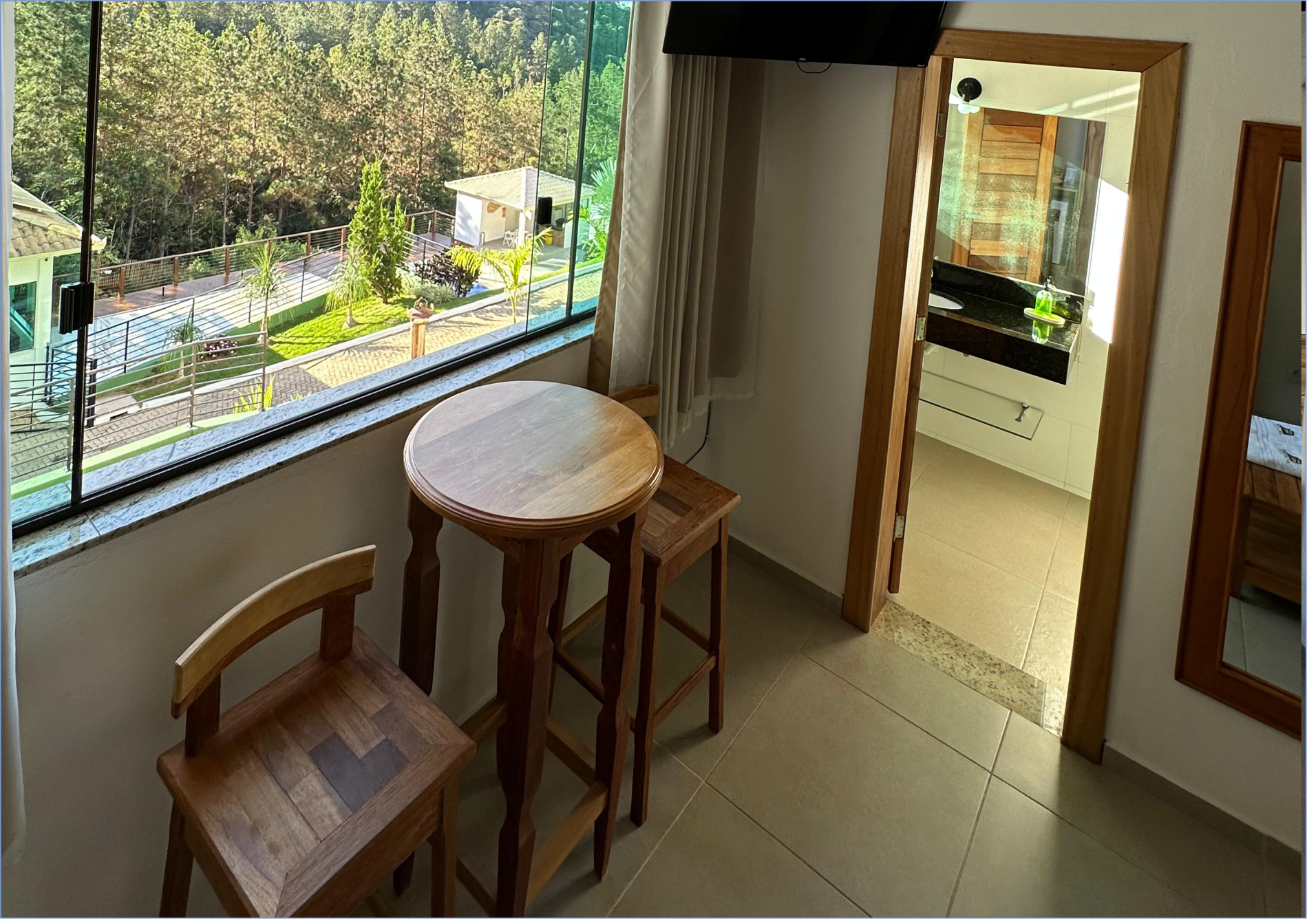 PousadaMarMineiroEmMacacosMG_lx12